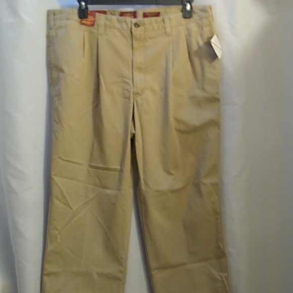 Eddie Bauer Pants Eddie Bauer Classic Pleated Khakis Poshmark
